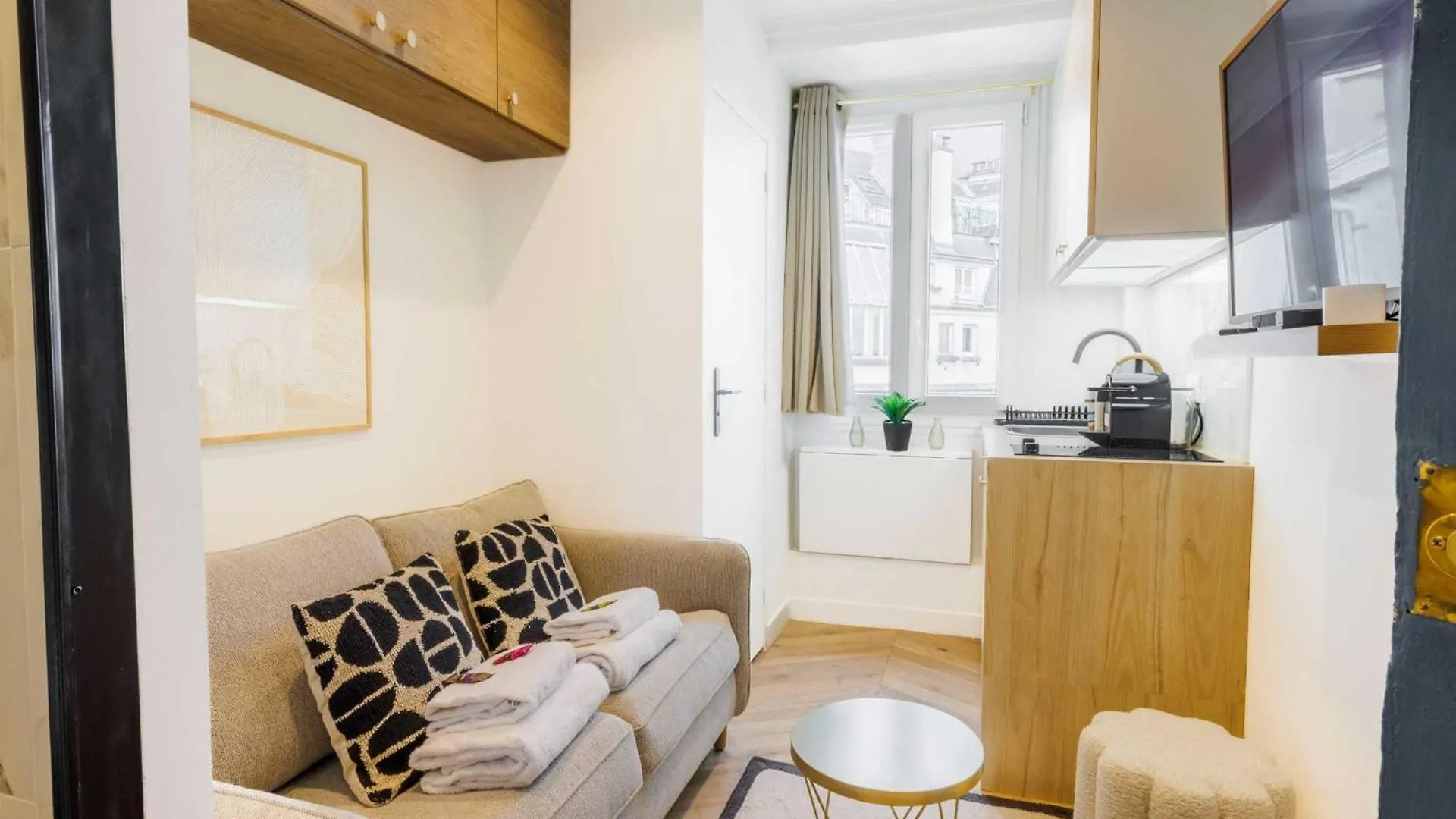 Appartement In The Heart Of Paris Eiffel Tower 0*,